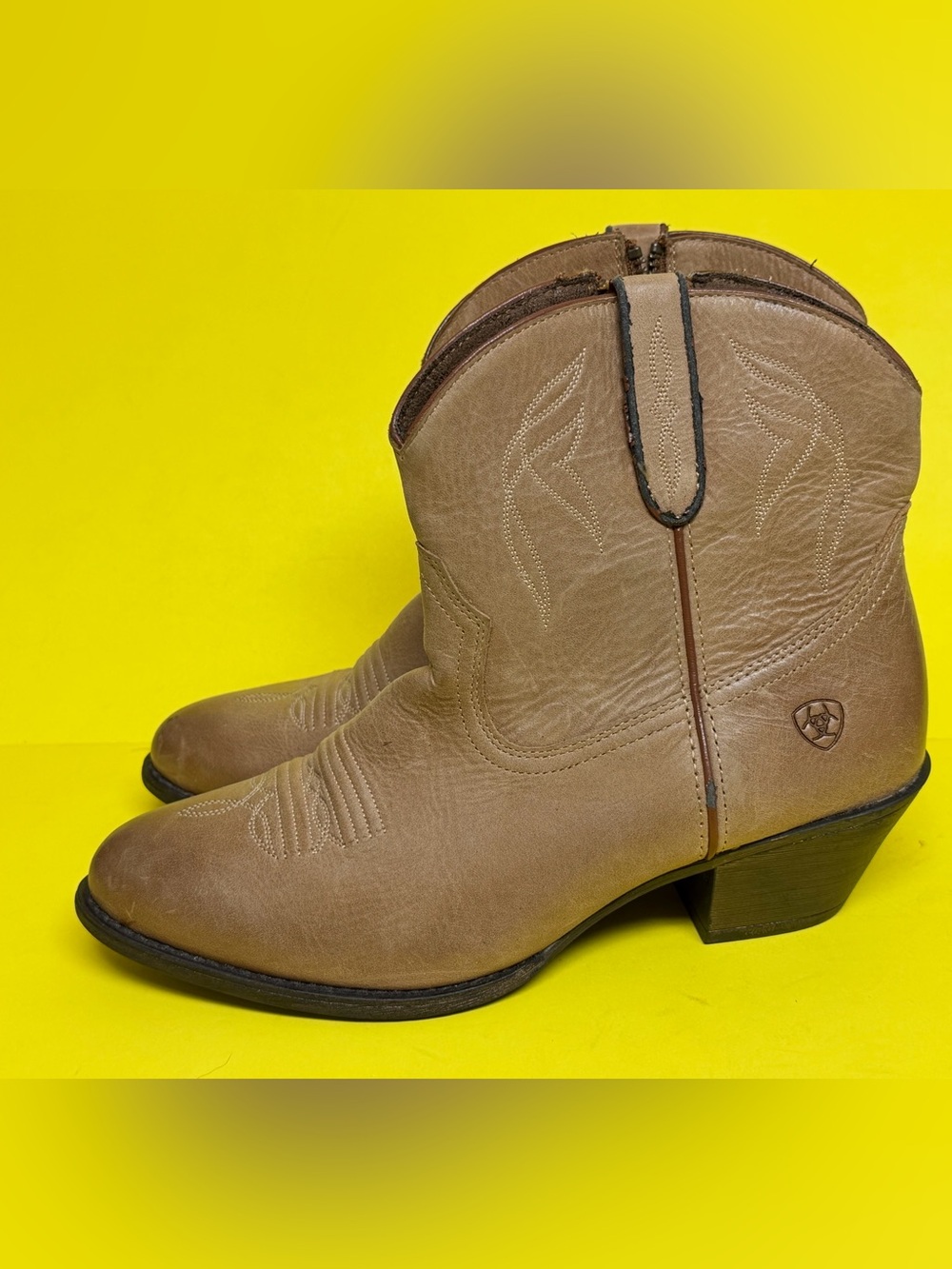Ariat Darlin Western Zip Ankle Boots Booties Women's 9C Burnt Sugar 10017323